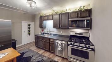 featured image of 304 S Peoria Ave