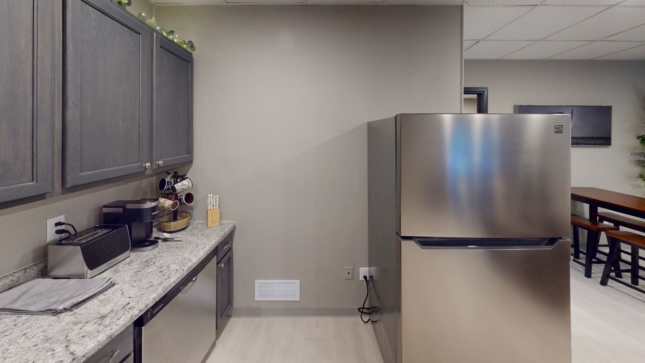 Haymarket Square (221 S Peoria) Commercial - Photo 7 of 9