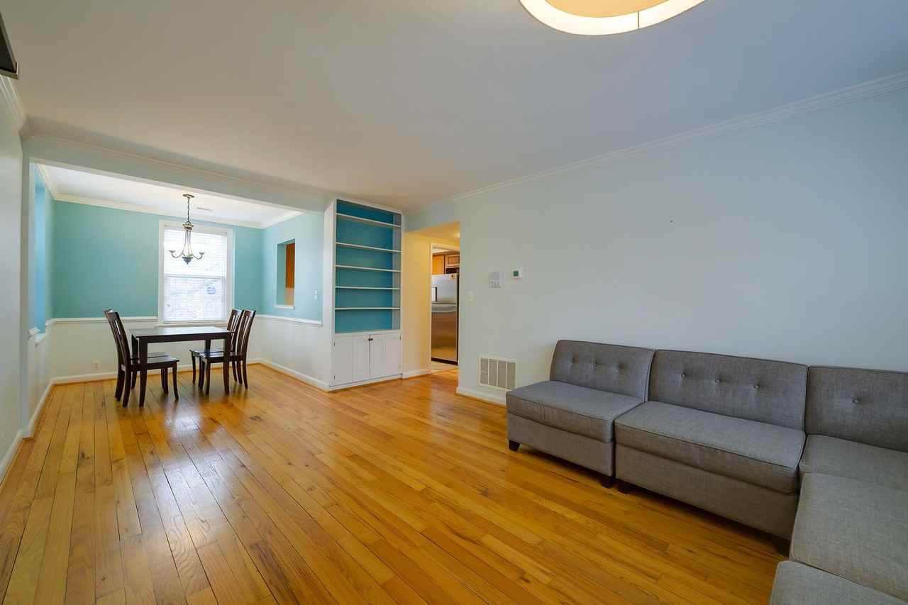 3541 39th St Nw - Photo 4 of 33