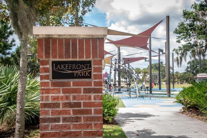 Lakeside APT - Photo 4 of 23