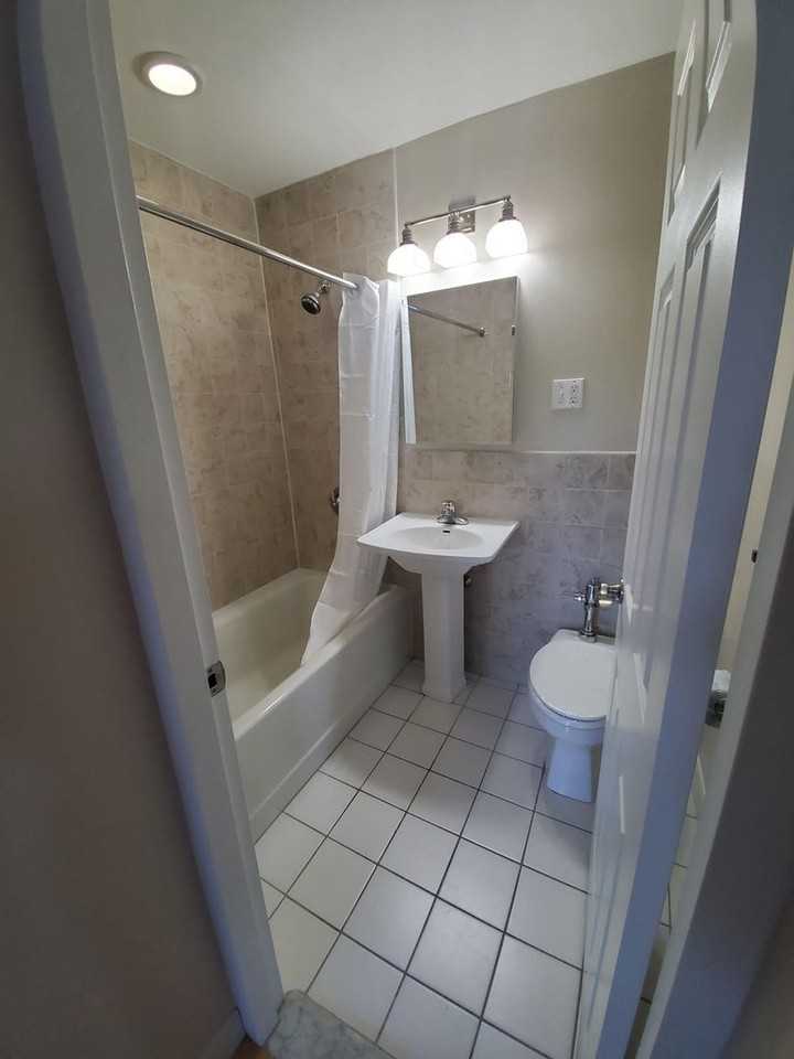 11 Camelot Ct - Photo 5 of 5