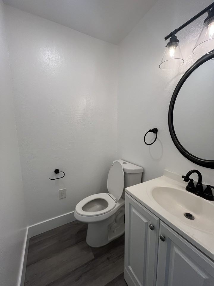 Humboldt Street #1158 - Photo 4 of 7