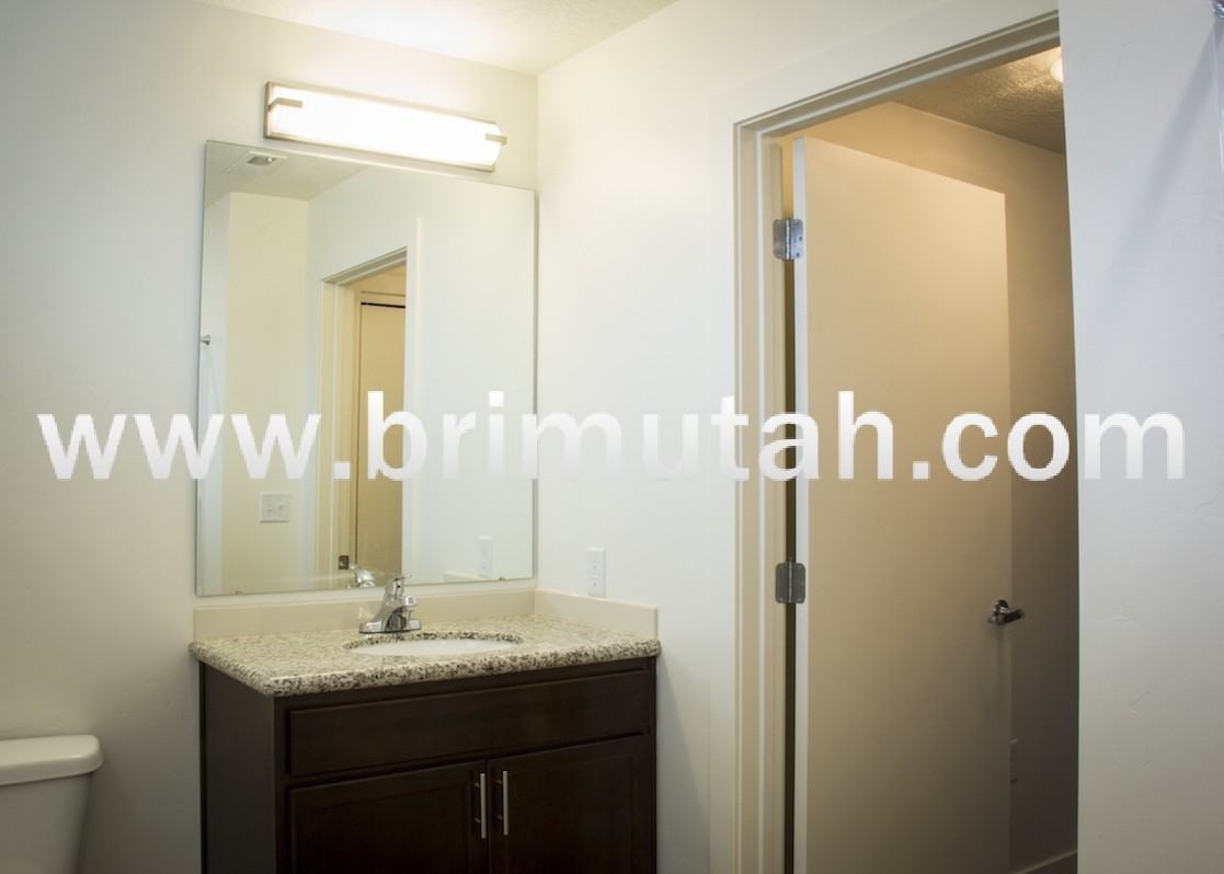 3225 South 900 East - Photo 7 of 50