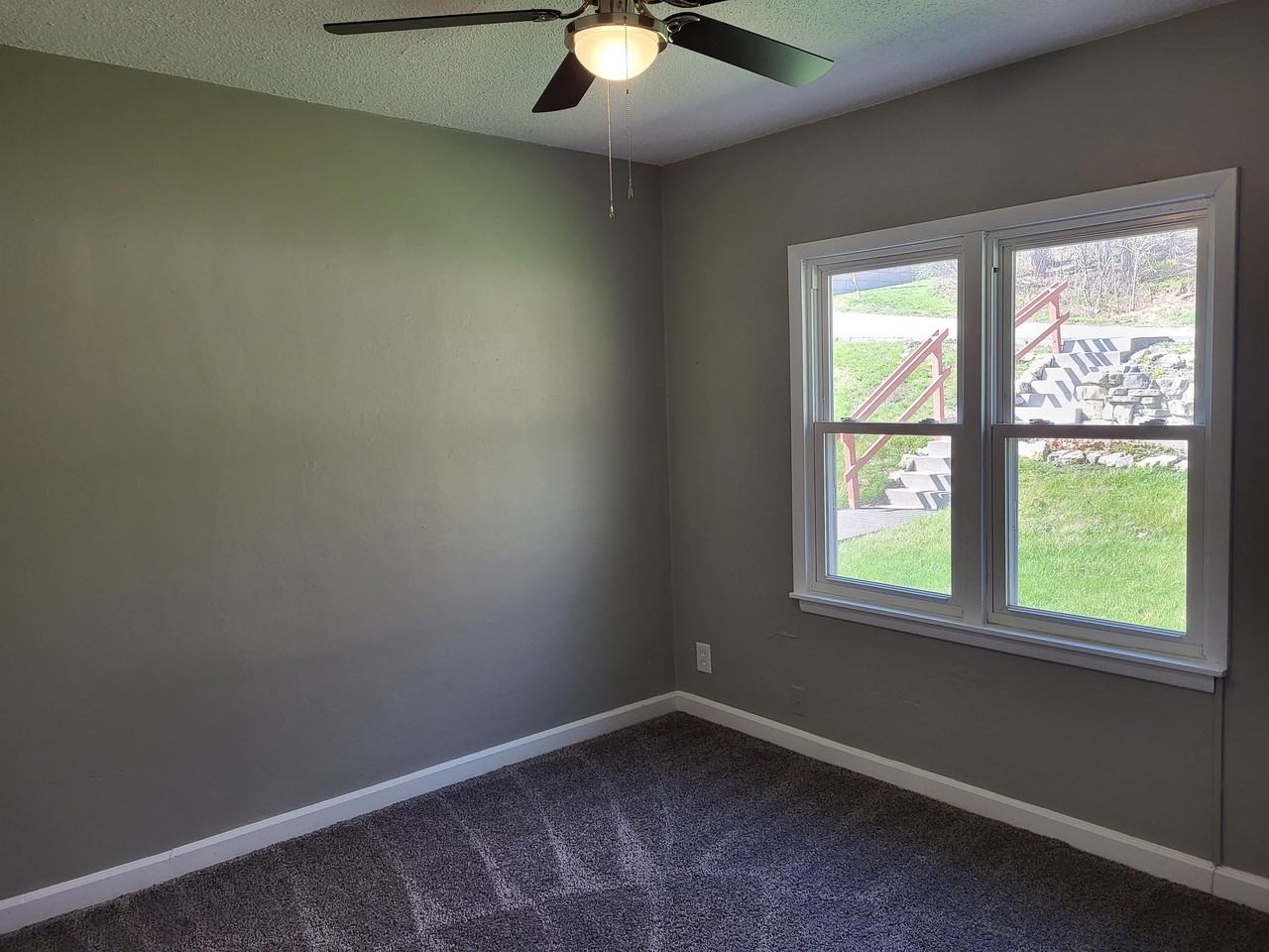 2604 Grant Street - Photo 3 of 10