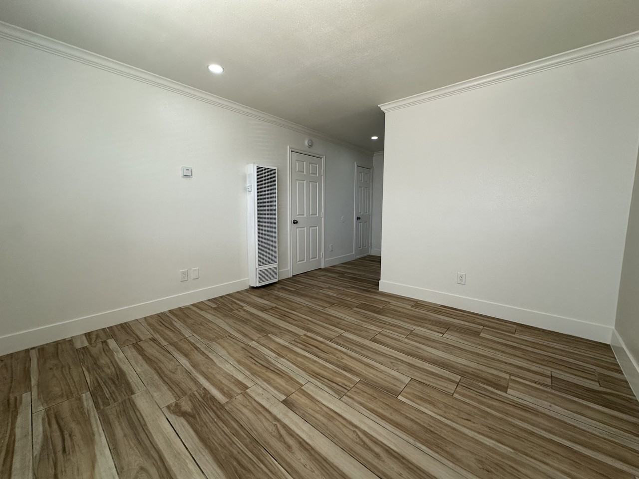 1327 W. Stoneridge Court - Photo 5 of 17