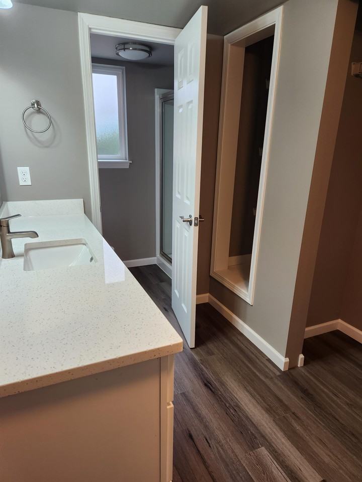 Four Fountains - Photo 7 of 14