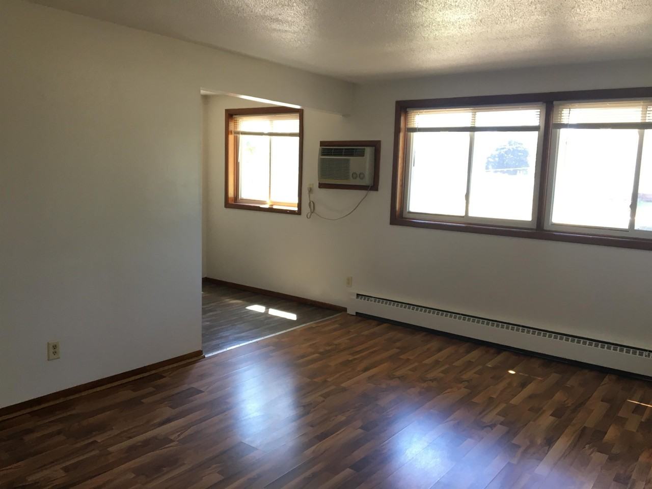 1610 Albemarle Street - Photo 4 of 19