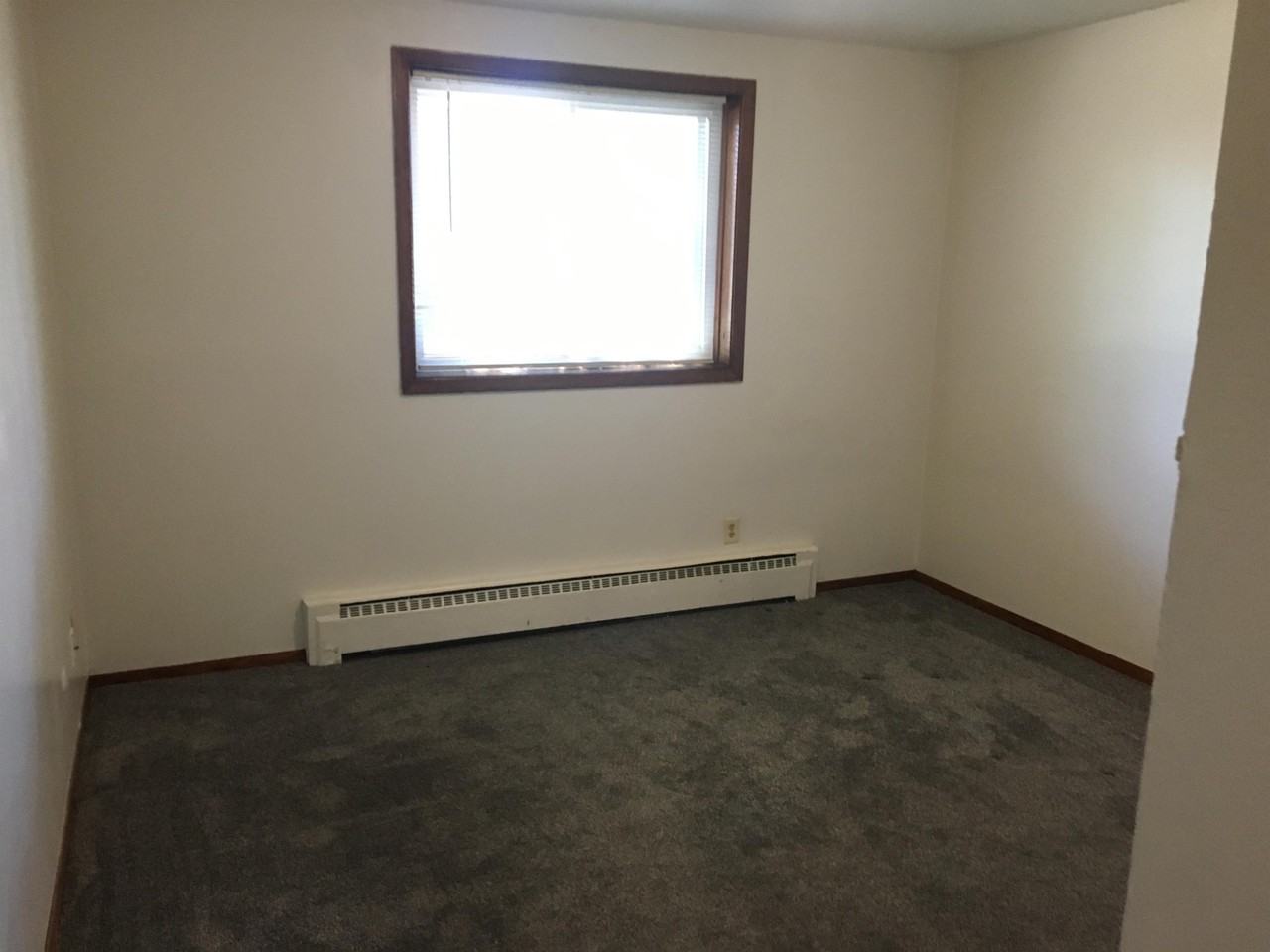 1610 Albemarle Street - Photo 5 of 19