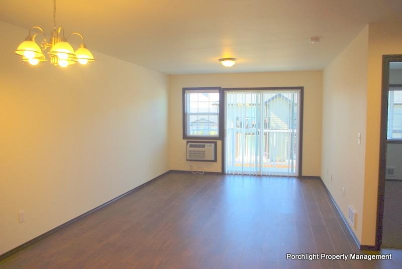 ANDRE2041 - Photo 2 of 7