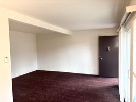 featured image of 6612 Schmidt Ln