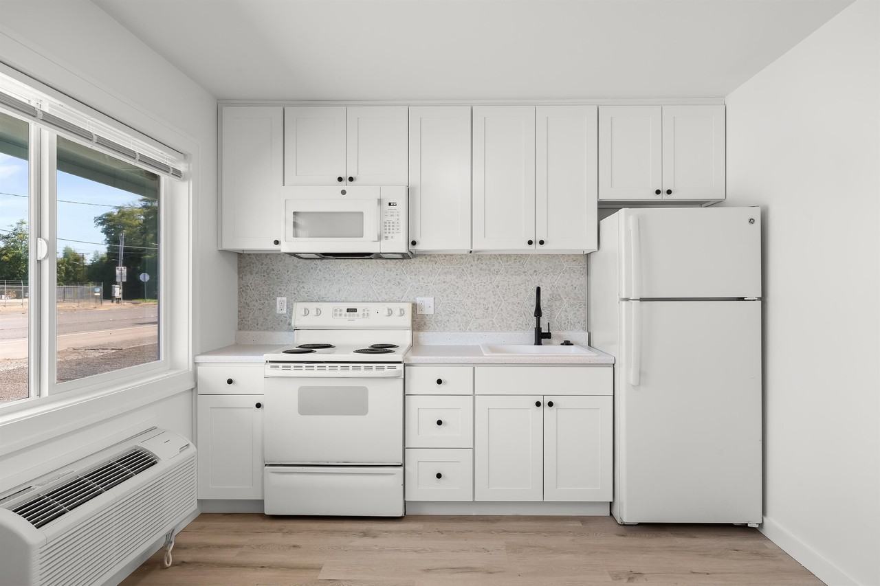 125 S West Blvd - Photo 4 of 12