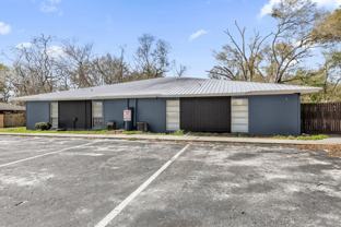 2920 Se 53rd Ct - Photo 1 of 1