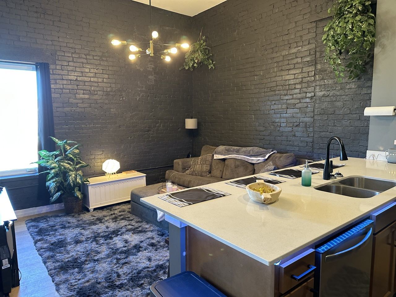 317 South Anderson Street - Photo 2 of 10