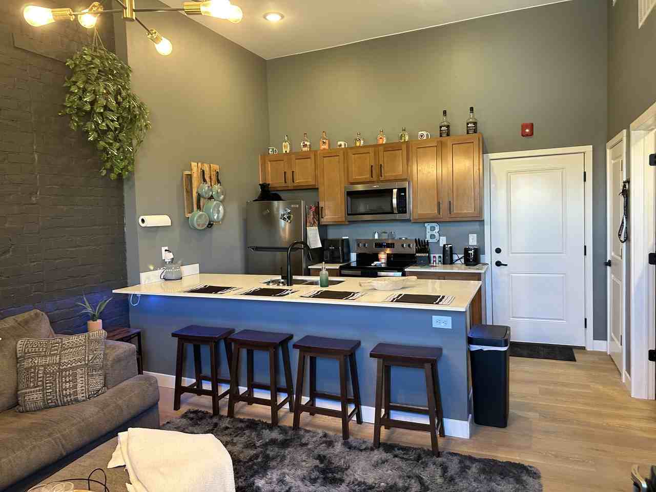 317 South Anderson Street - Photo 4 of 10