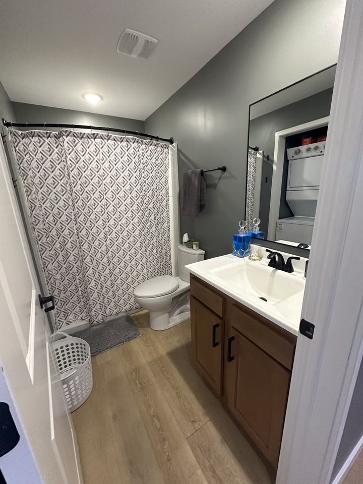 317 South Anderson Street - Photo 5 of 10