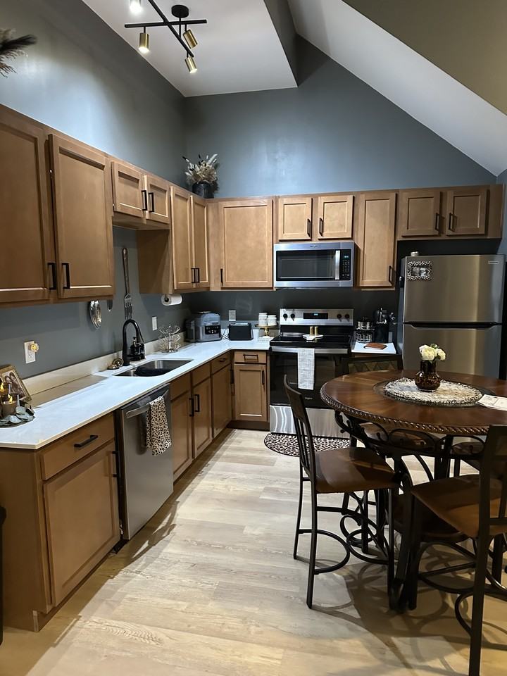 317 South Anderson Street - Photo 7 of 10