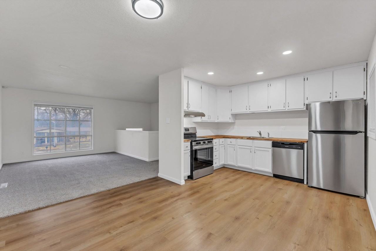 3112 Sw Grand Ct #1 - Photo 6 of 21