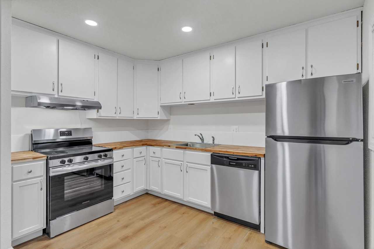 3112 Sw Grand Ct #1 - Photo 7 of 21