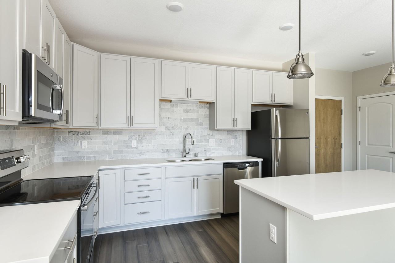 Serene Apartments - Photo 5 of 8