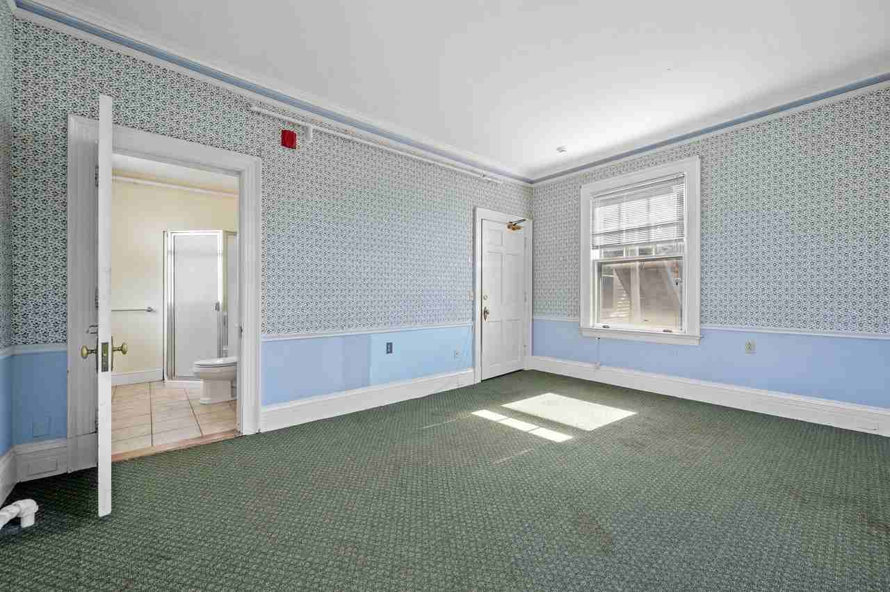 7 Oak Street - Photo 2 of 50