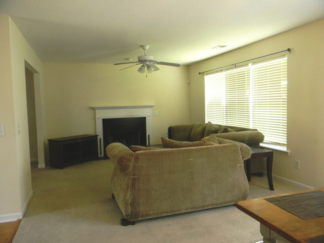 238 Everwood Ct - Photo 2 of 18