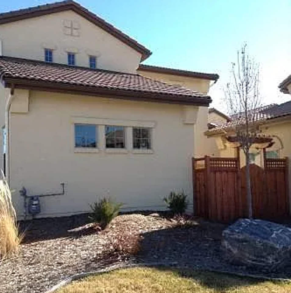 10004 Martin Luther King Blvd - Photo 2 of 11