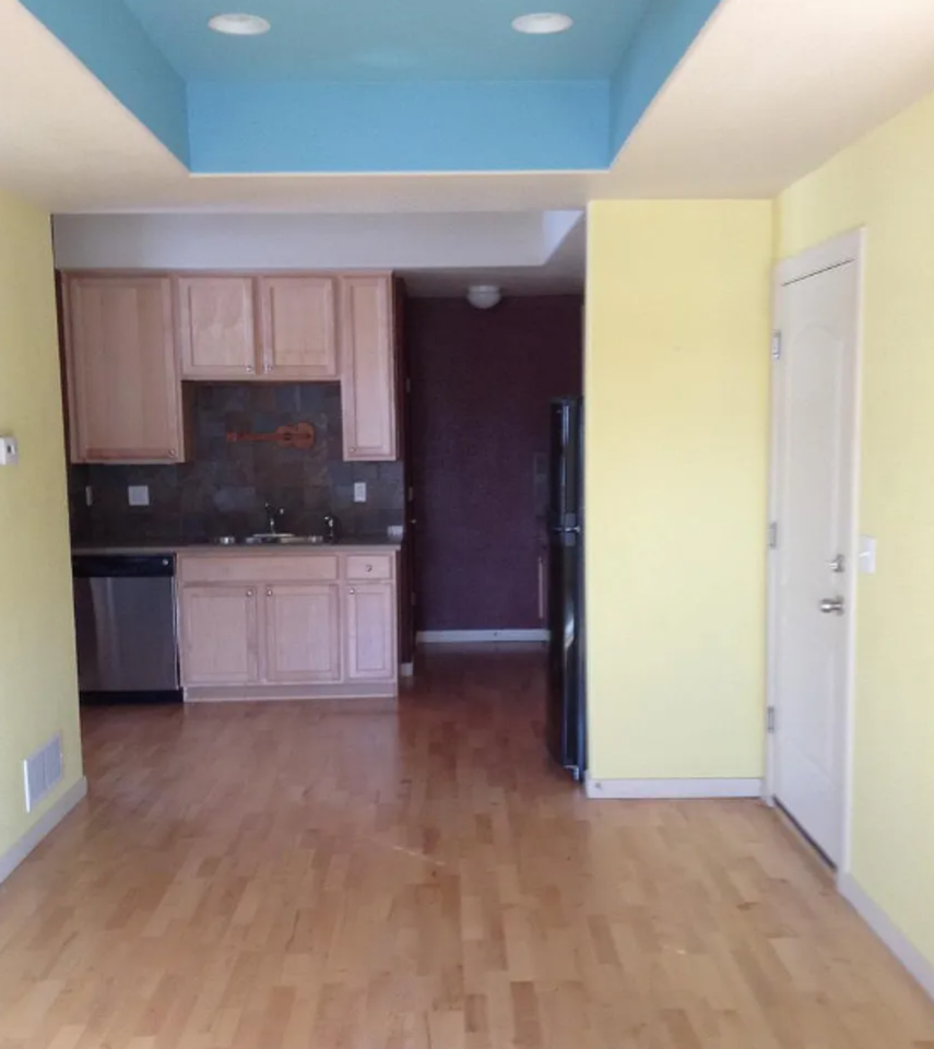 10004 Martin Luther King Blvd - Photo 3 of 11