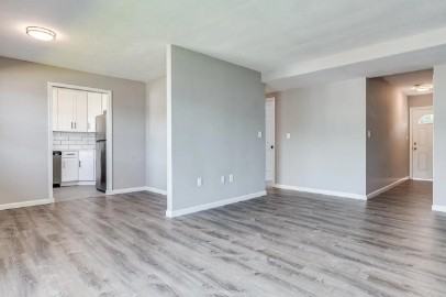 802 Main Street - Photo 5 of 10