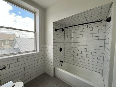 296 Wyoming Avenue - Photo 7 of 10