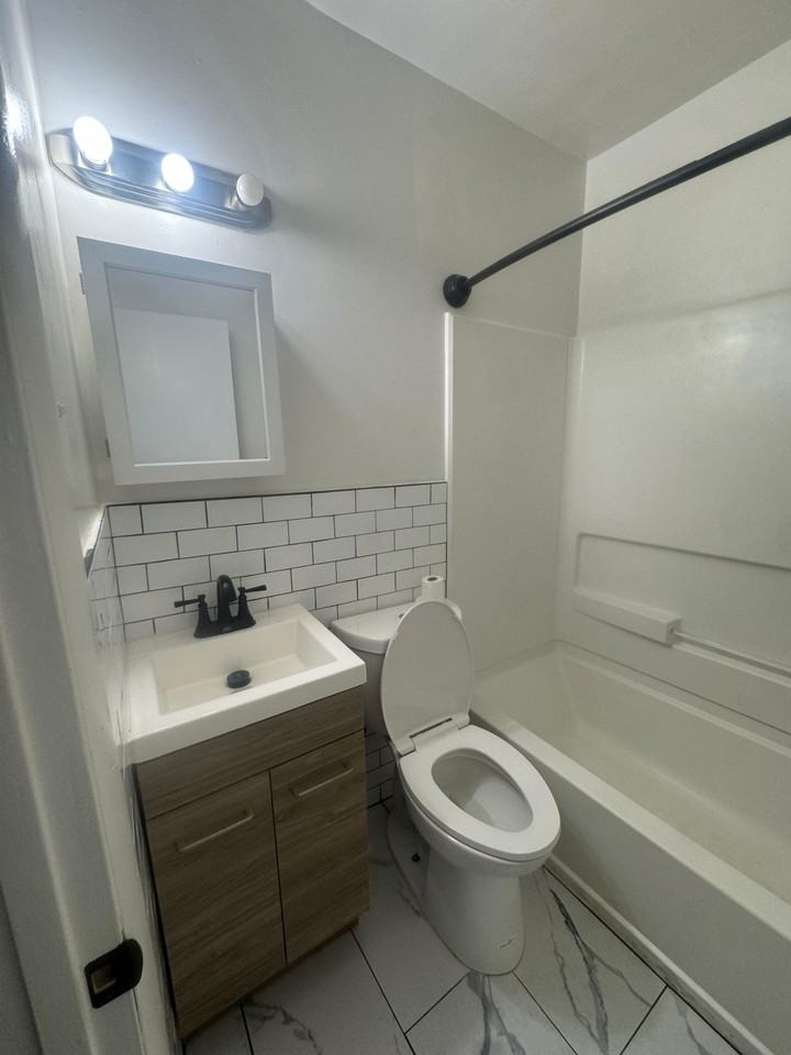 1528 Elmwood Ave - Photo 2 of 15