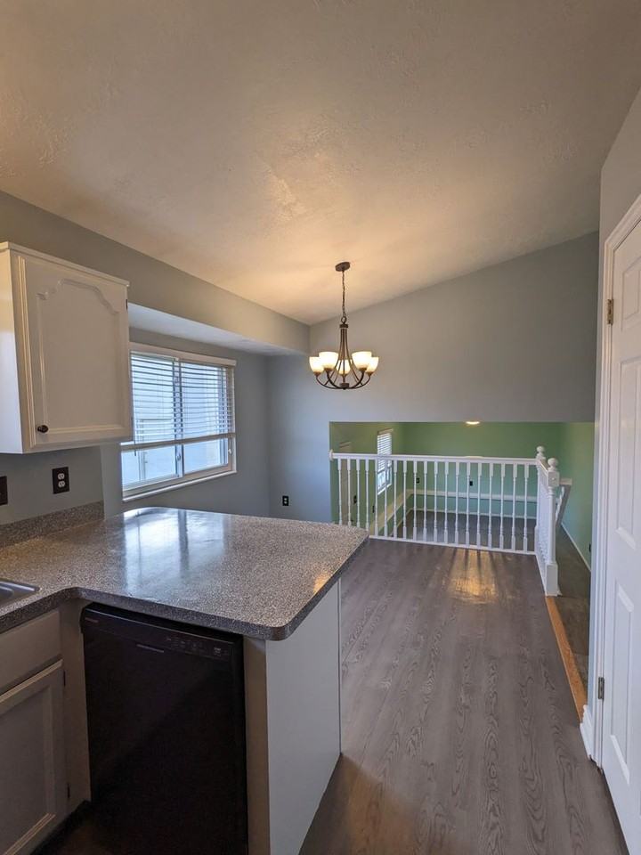 2218 S 150 W - Photo 6 of 36