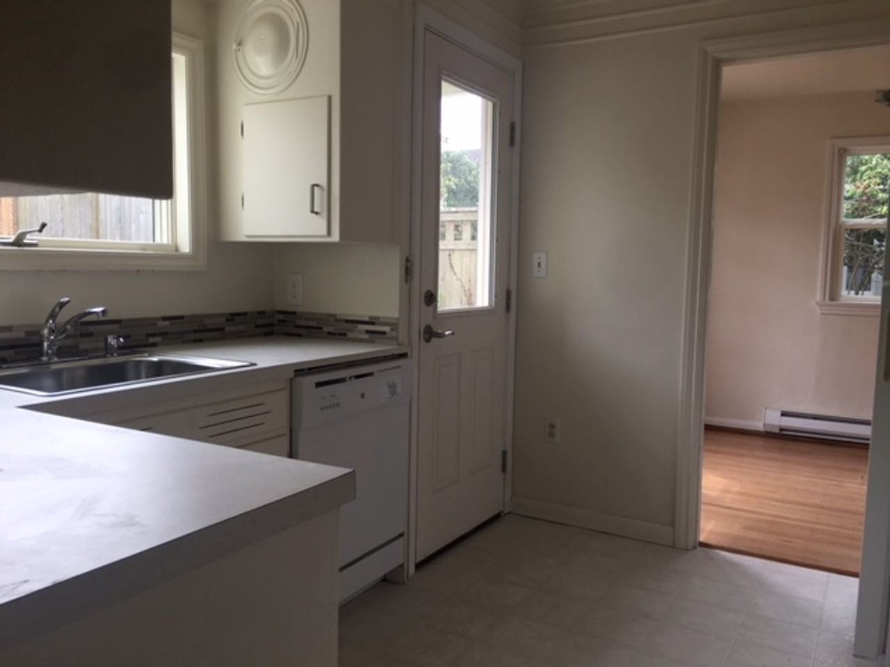 8318 20th Ave Nw - Photo 4 of 24