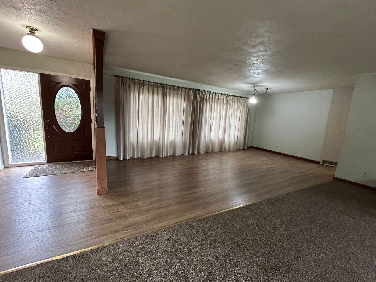 3143 Wildwood Dr - Photo 5 of 26