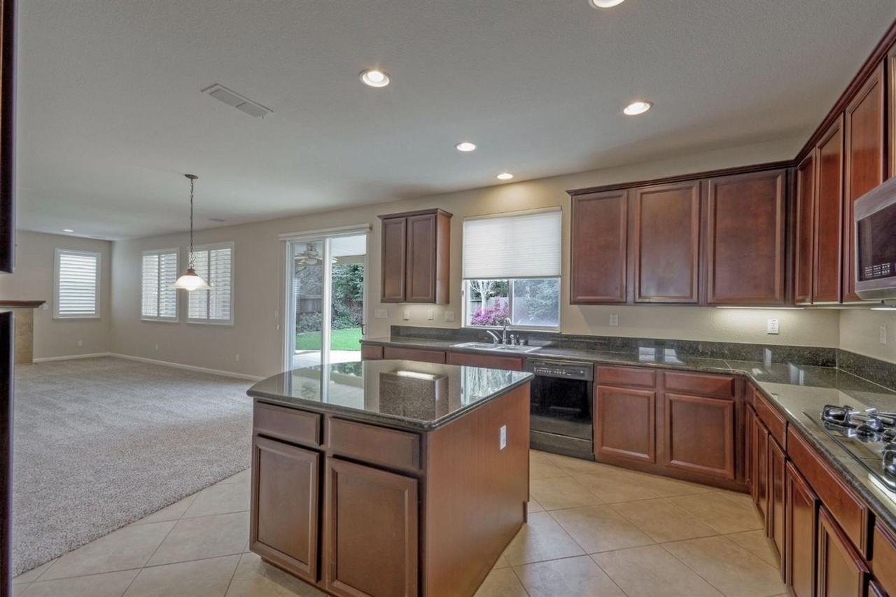 9308 Pascal Way - Photo 3 of 20