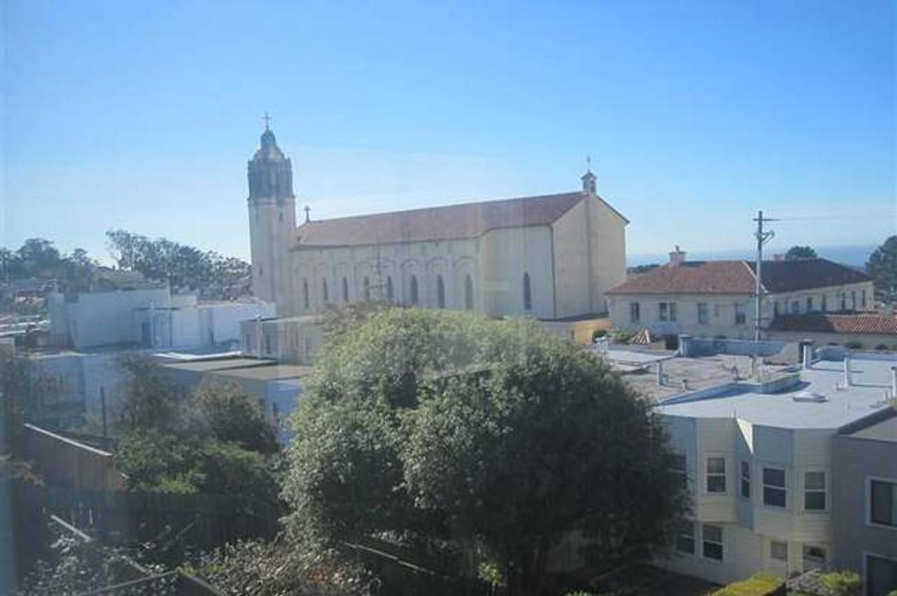 2527 16th Ave - Photo 3 of 4