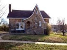 featured image of 203 E 2nd St