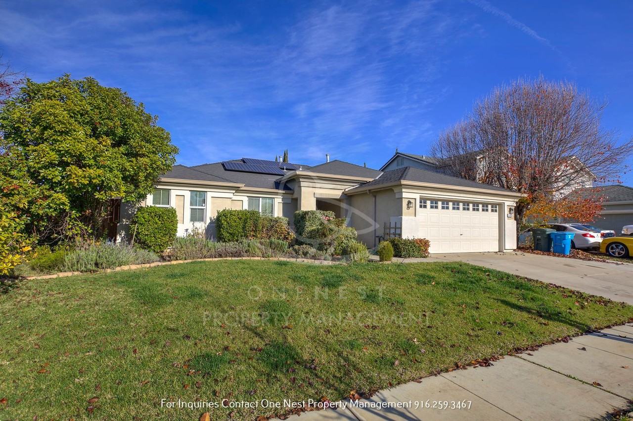 1669 Brookglen Dr - Photo 2 of 22