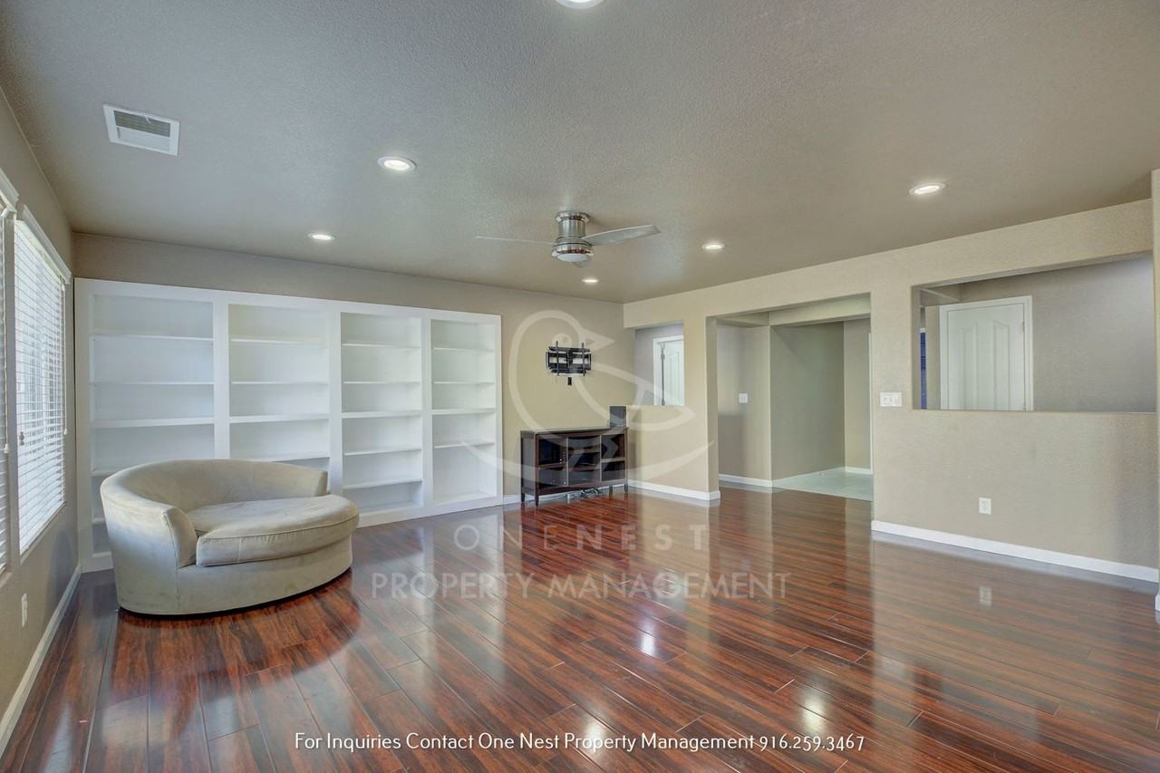 1669 Brookglen Dr - Photo 7 of 22