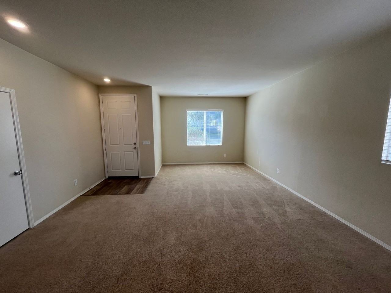 111 Manzanita Ln - Photo 2 of 17