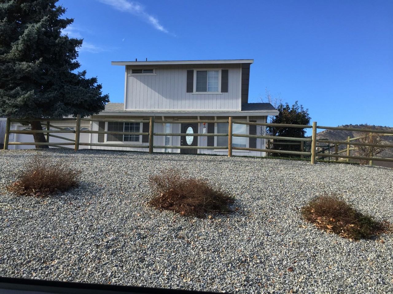 22321 Mccarthy Dr - Photo 2 of 4