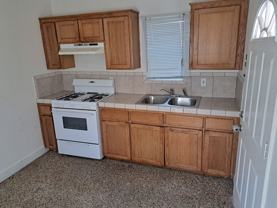 1920 N 11th Ave #B - Photo 1 of 1