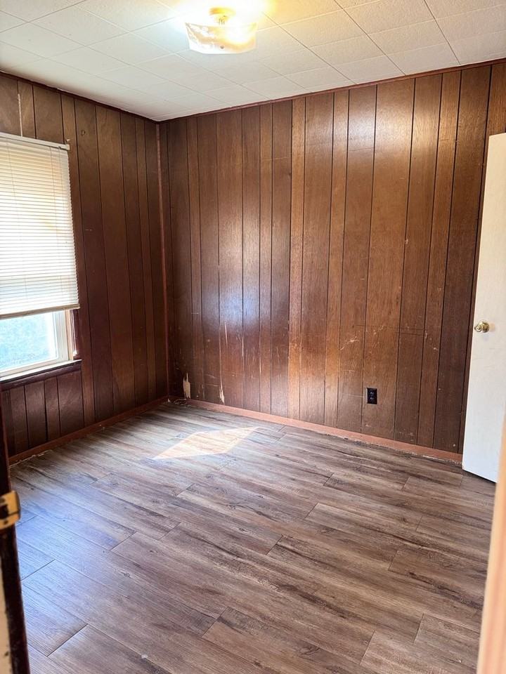 507 E 14th St - Photo 3 of 6