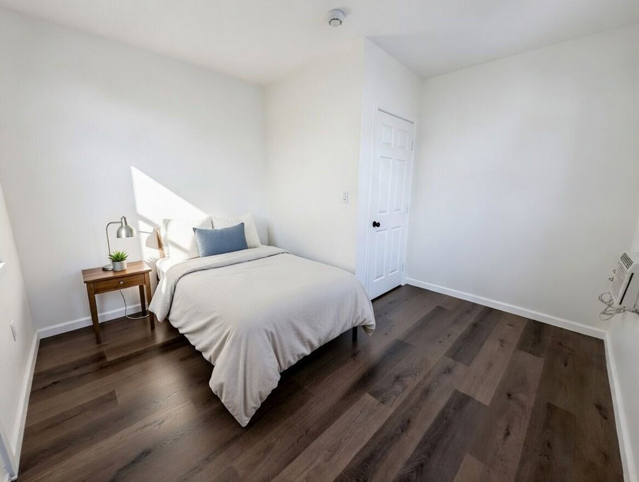 1109 Exposition Blvd - Photo 4 of 11