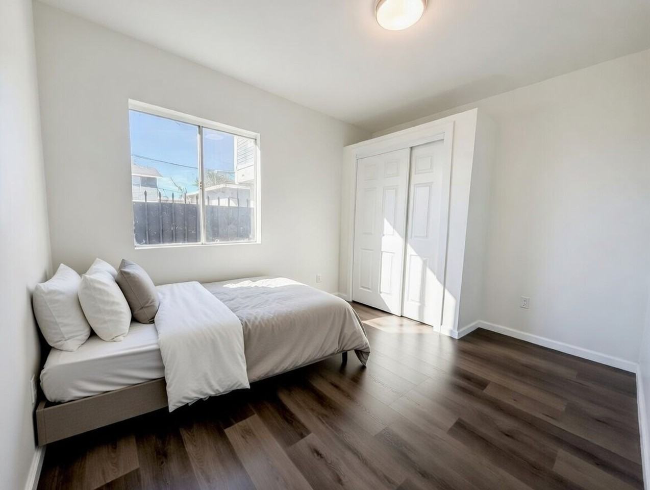 1109 Exposition Blvd - Photo 5 of 11