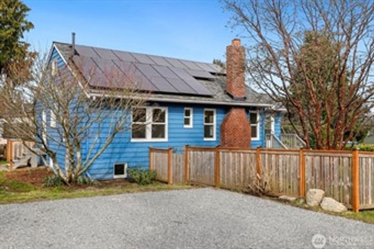 9501 Evanston Ave N - Photo 6 of 36