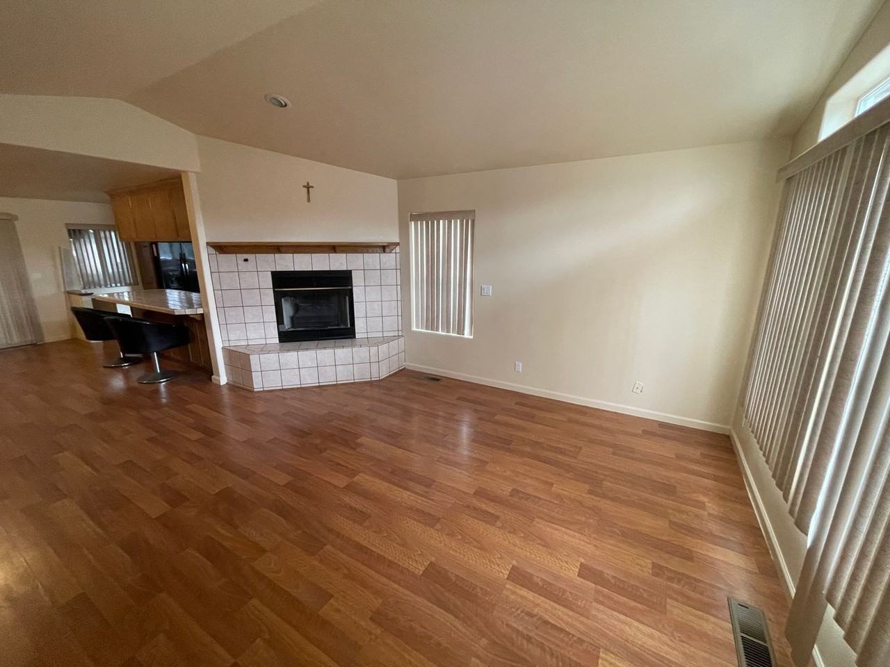 14648 Lafayette Cir - Photo 2 of 19