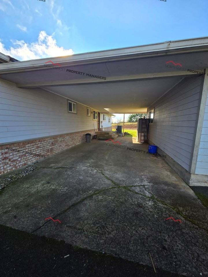 211-8 Guiberson Rd - Photo 3 of 31