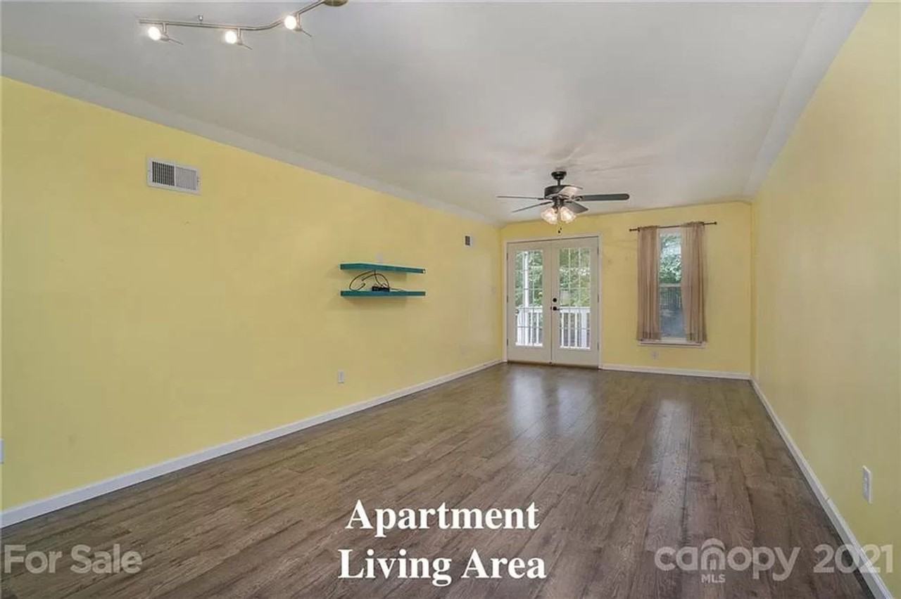 3121 Mocking Bird Ln - Photo 4 of 11