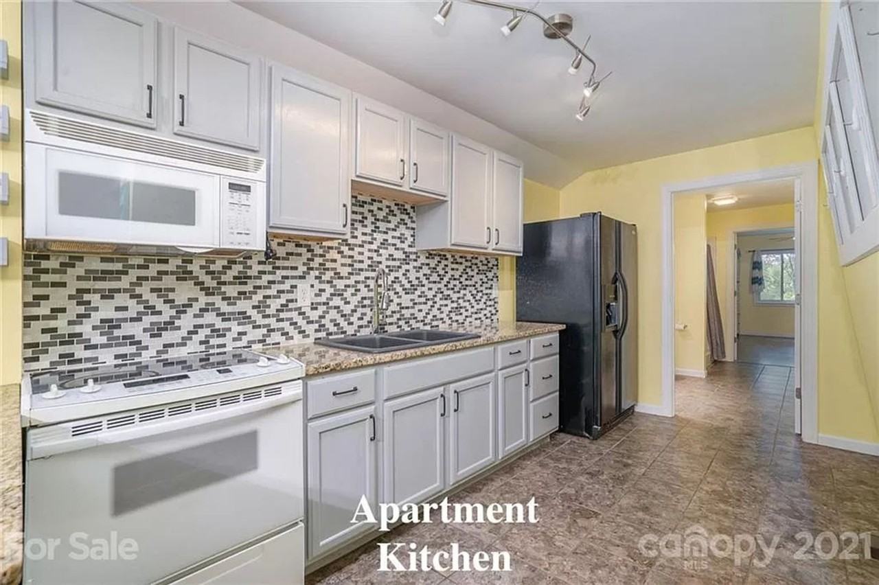 3121 Mocking Bird Ln - Photo 5 of 11