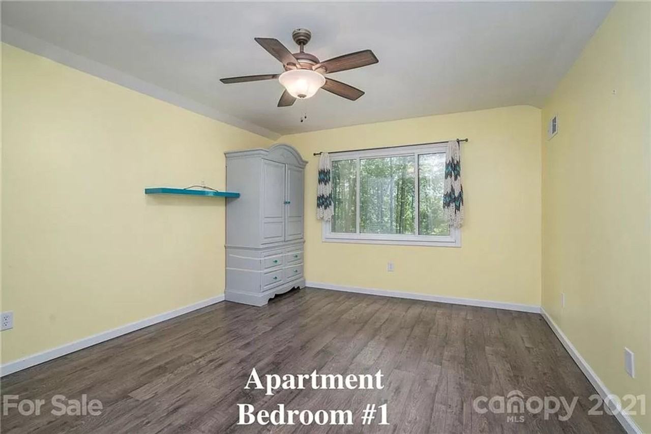 3121 Mocking Bird Ln - Photo 6 of 11